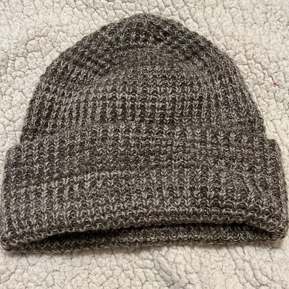 Chunky Knit Toque - Picture 1 of 2